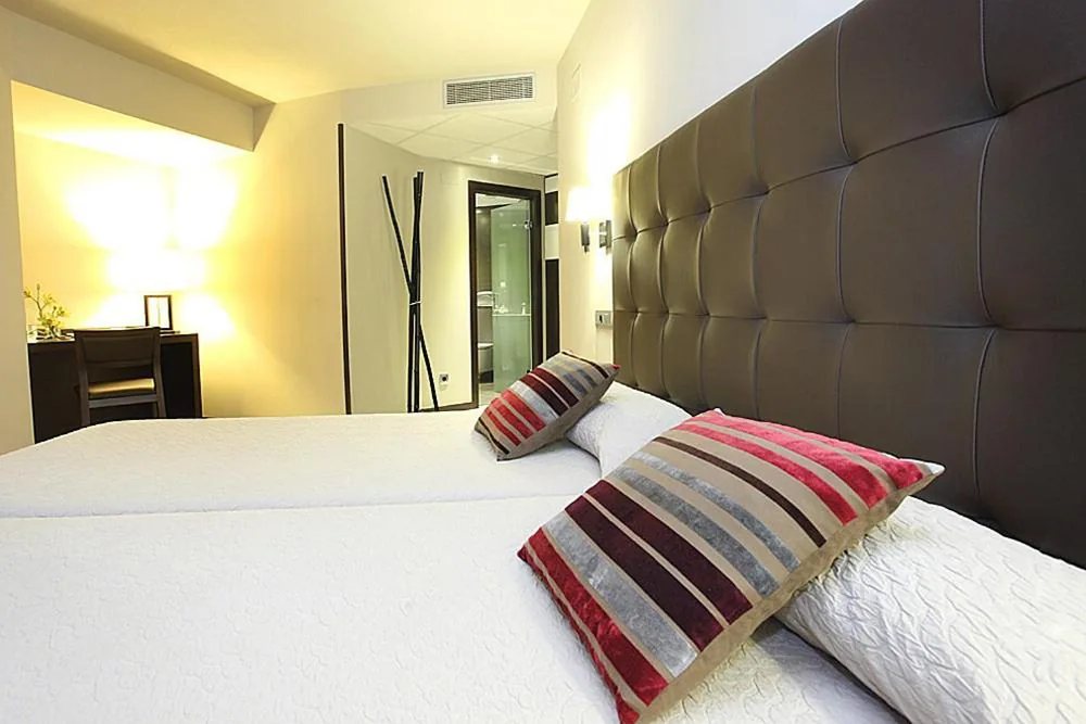 Habitación Doble - 2 camas — Hotel Torre de Núñez