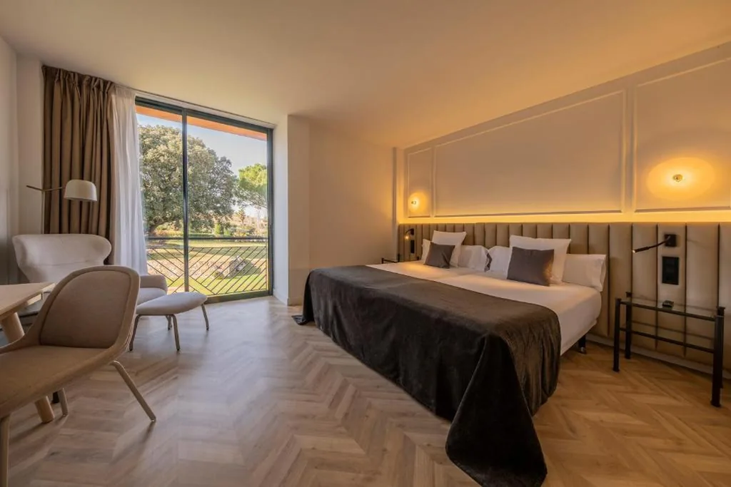 Quarto Duplo - 1 ou 2 camas — Hotel TorreMirona Golf & Spa