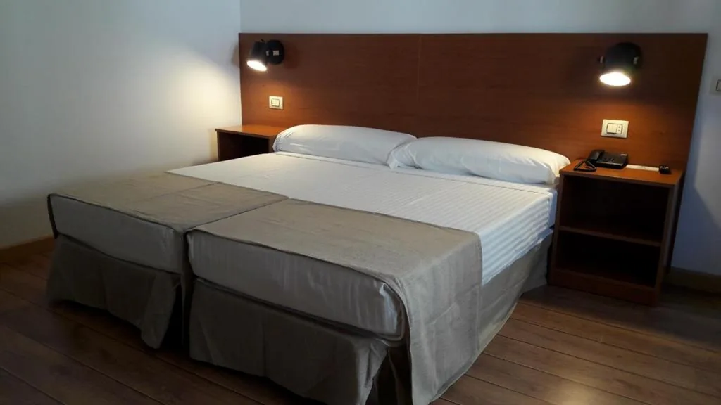 Chambre Familiale Supérieure — Hotel Torres Touriño