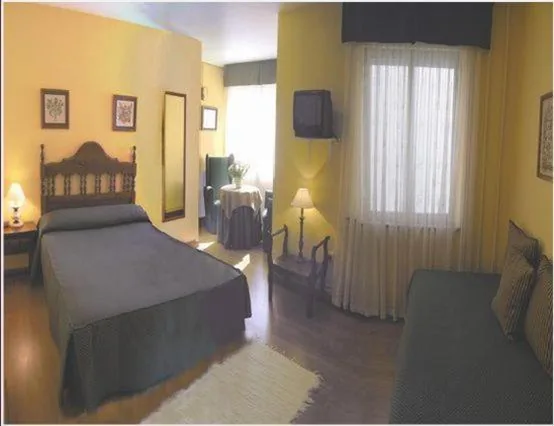 Camera tripla — Hotel Toscana