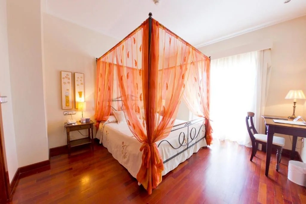Suite Junior — Hotel Traíña
