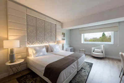 Hotel Tres Reyes Pamplona — 照片 6