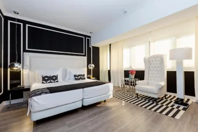 Hotel Tres Reyes Pamplona — 照片 7