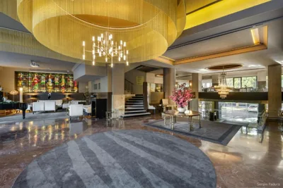 Hotel Tres Reyes Pamplona — 照片 9
