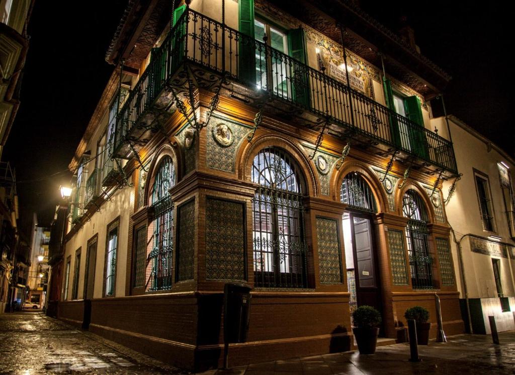 HOTEL TRIANA MONTALVAN