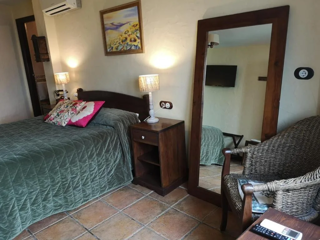 Quarto Duplo com pátio — Hotel Triskel