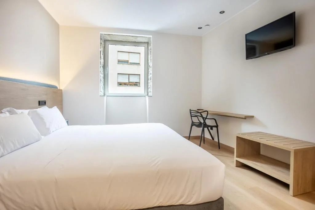 Standard Double Room — Hotel Truita