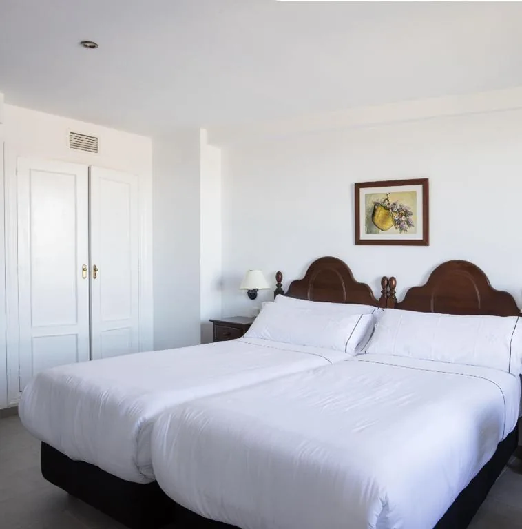 Habitación Doble - 2 camas — Hotel Tugasa Arco de la Villa