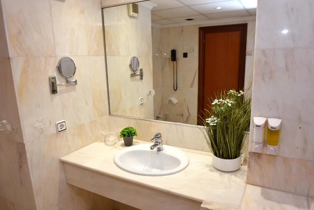 Zweibettzimmer — Hotel Turia Valencia