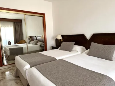 Hotel Turia Valencia — Foto 9