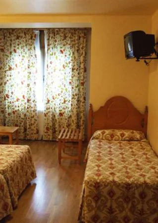 Camera tripla — Hotel Turrull