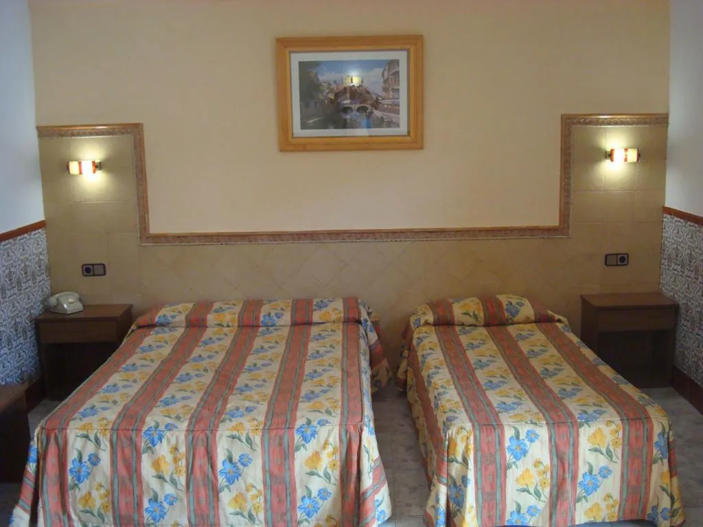 Camera doppia con vista sul mare (2 adulti + 1 bambino) - 1 o 2 letti — Hotel Univers