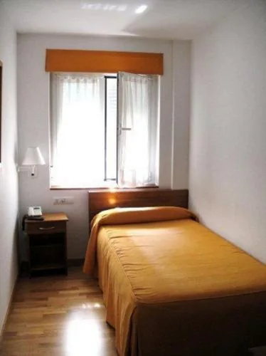 Quarto Individual — Hotel Valcarce Camino de Santiago