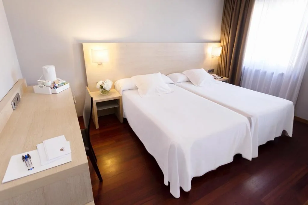 含停车位客房 - 1张或2张床 — Hotel Valencia