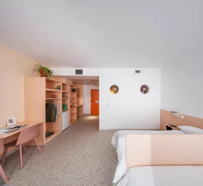 Hotel Valencia Tower — Foto 2
