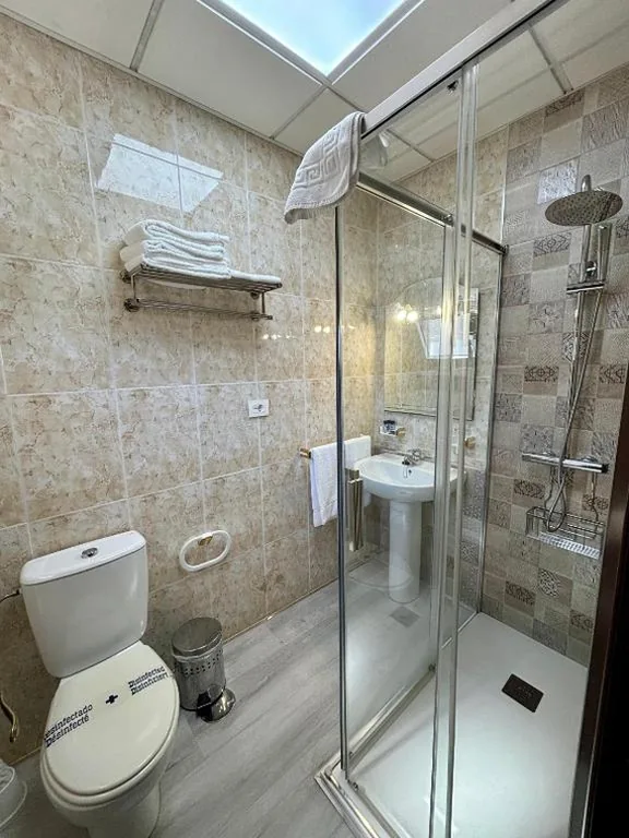 Chambre Triple Basique — Hotel Vasco Da Gama