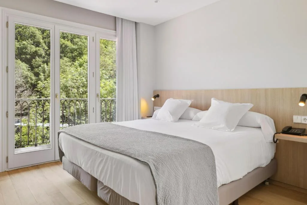 Habitación Doble con terraza — Hotel Venta de Etxalar