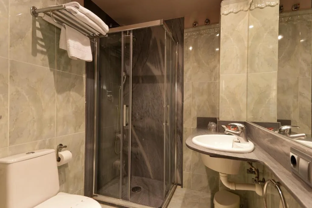 Doppelzimmer — Hotel Vetusta