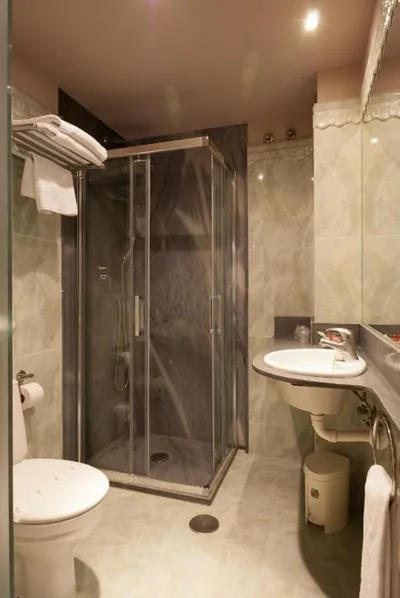 Hotel Vetusta — Foto 3