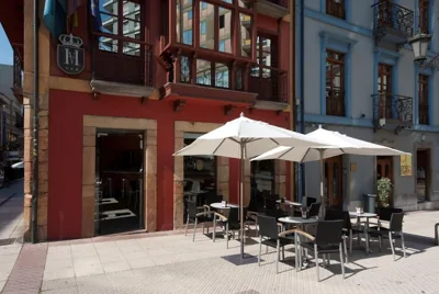 Hotel Vetusta — Foto 12