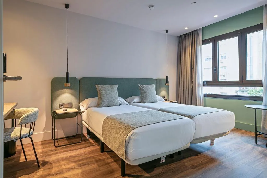 Chambre supérieure lits jumeaux — Hotel Via Augusta