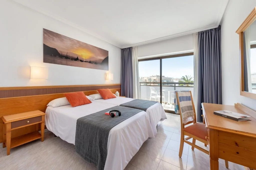 Doppelzimmer mit 2 Betten — Hotel Vibra Mare Nostrum