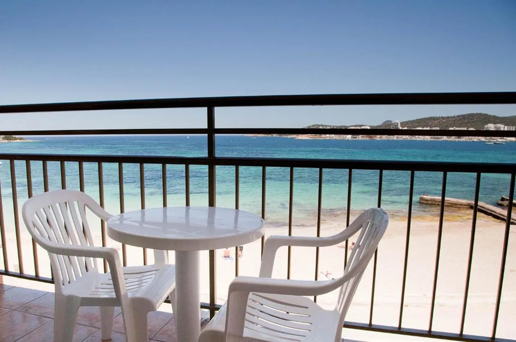 Zweibettzimmer mit Meerblick — Hotel Vibra s'Estanyol