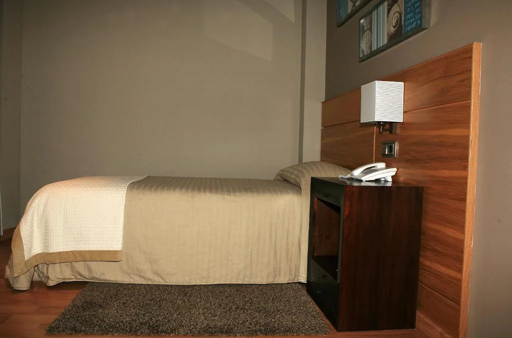 Einzelzimmer — Hotel Viento del Norte