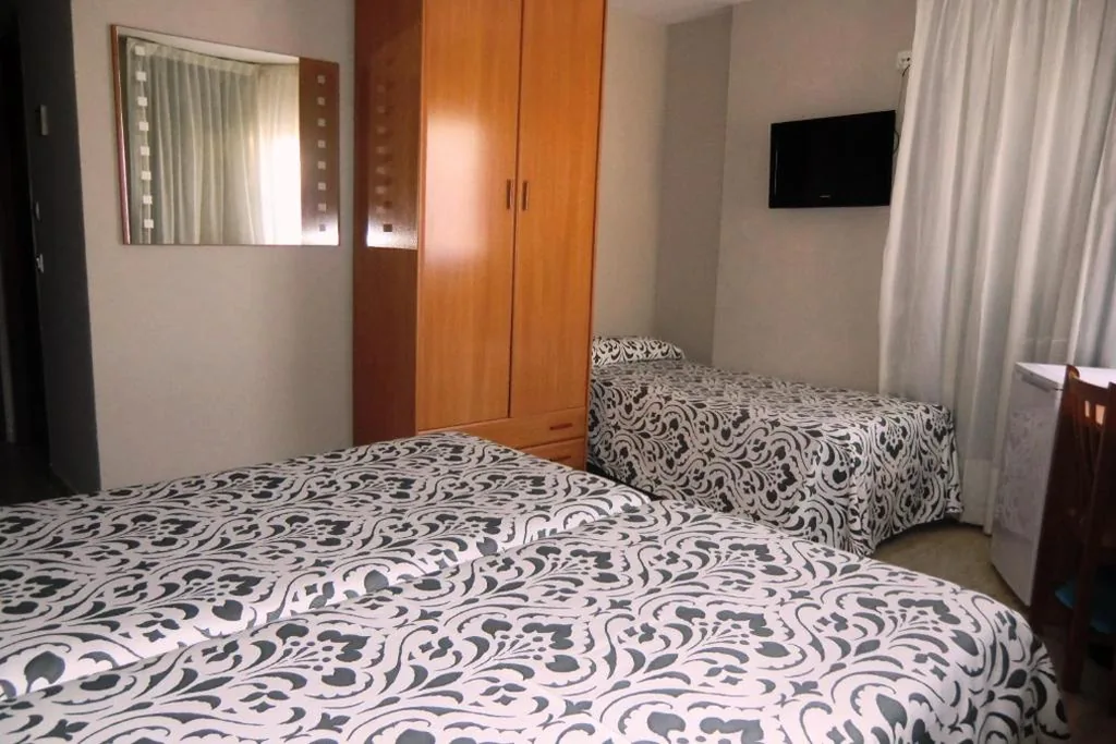 Triple Room — Hotel Vila Mar