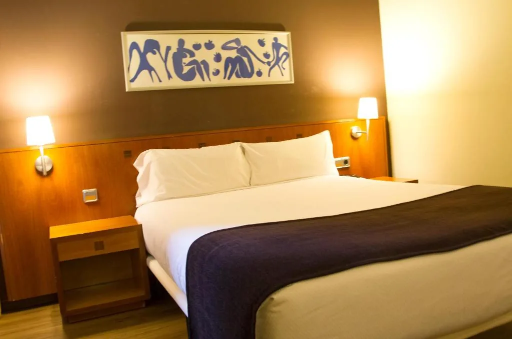 Quarto Duplo Básico - 1 ou 2 camas — Hotel Viladomat
