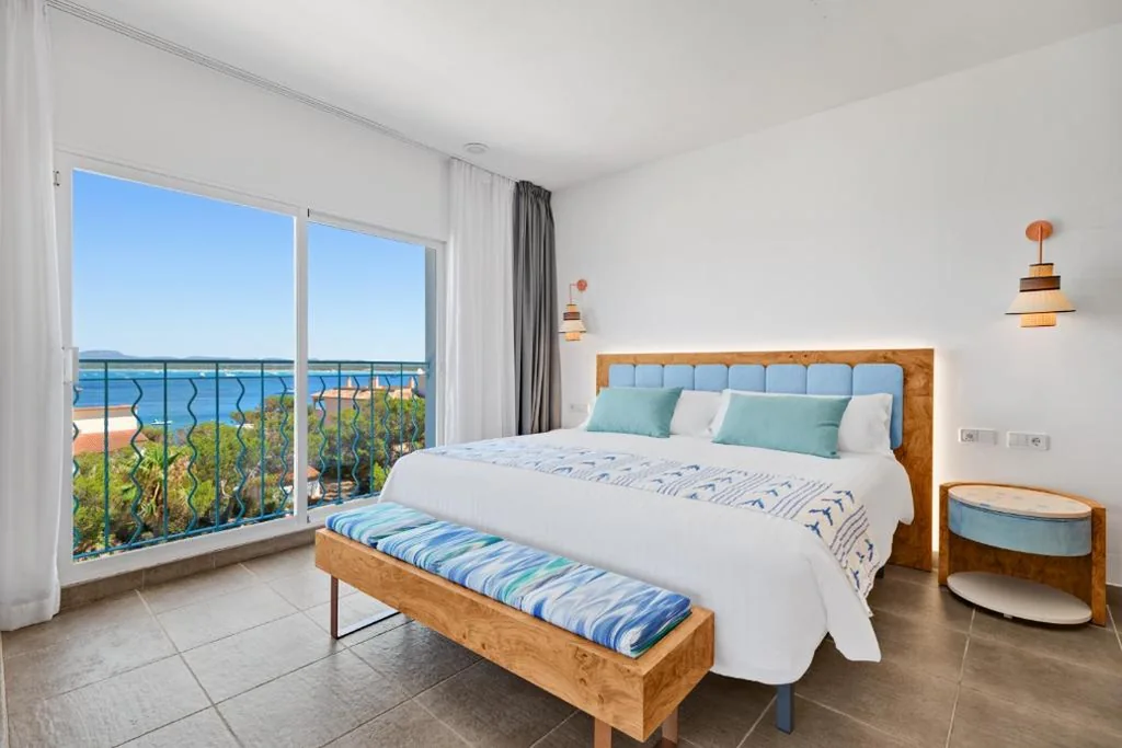 Suite mit Terrasse und Meerblick — Hotel Villa Chiquita - Adults Only - Over 12