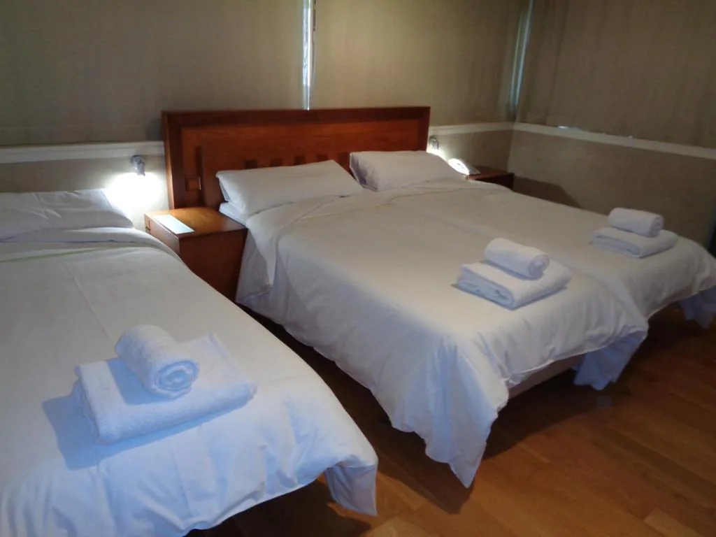 Dreibettzimmer — Hotel Villa De Betanzos