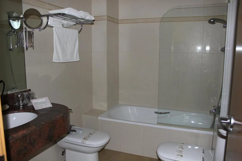 Doppelzimmer - 2 Betten — Hotel Villa de Larraga
