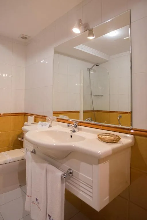 Habitación Doble - 2 camas — Hotel Villa de Marin