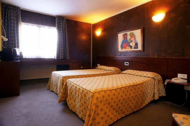 ダブルルーム（シングルベッド1台または2台） — Hotel Villa De Nava