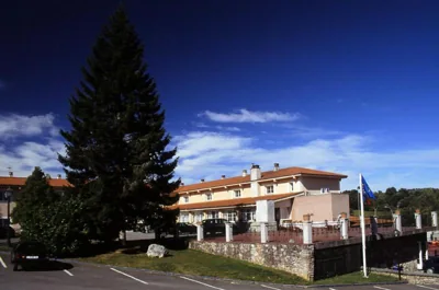 Hotel Villa De Nava — 写真 4