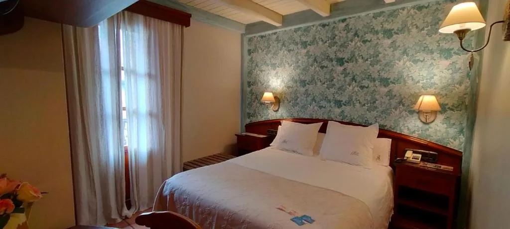 Quarto Duplo Económico — Hotel Villa de Torla