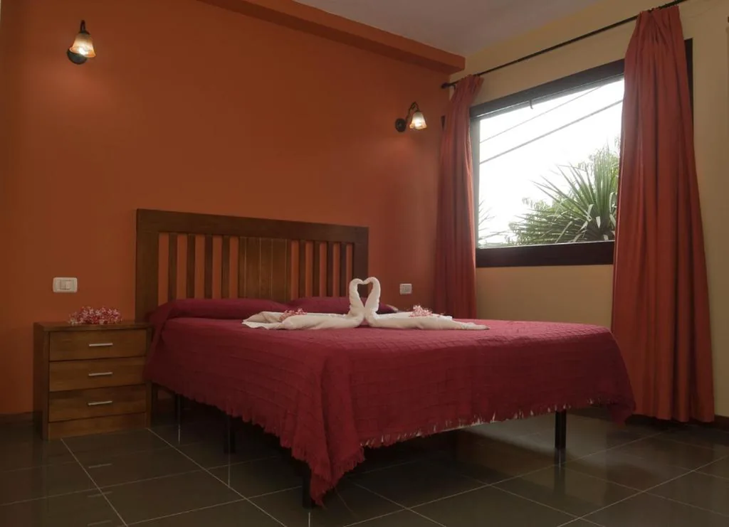 Tweepersoonskamer met uitzicht op zee — Hotel Villa El Mocanal