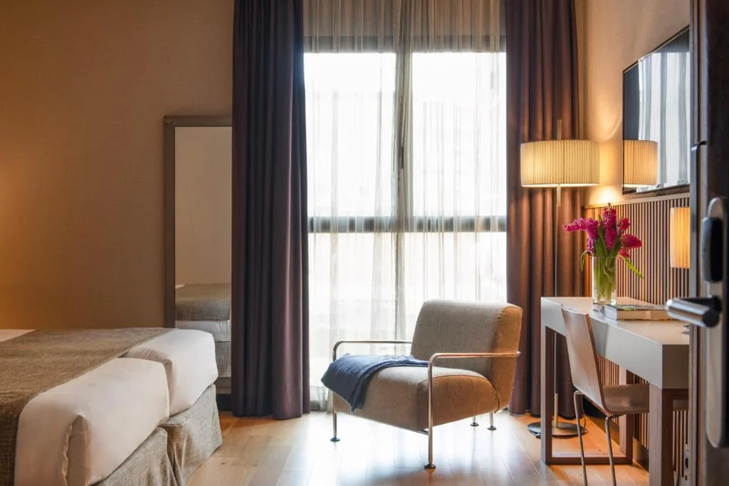 Doppelzimmer mit 2 Betten — Hotel Villa Emilia