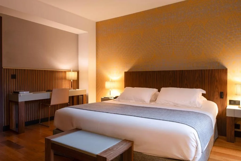 Standard-Dreibettzimmer — Hotel Villa Emilia