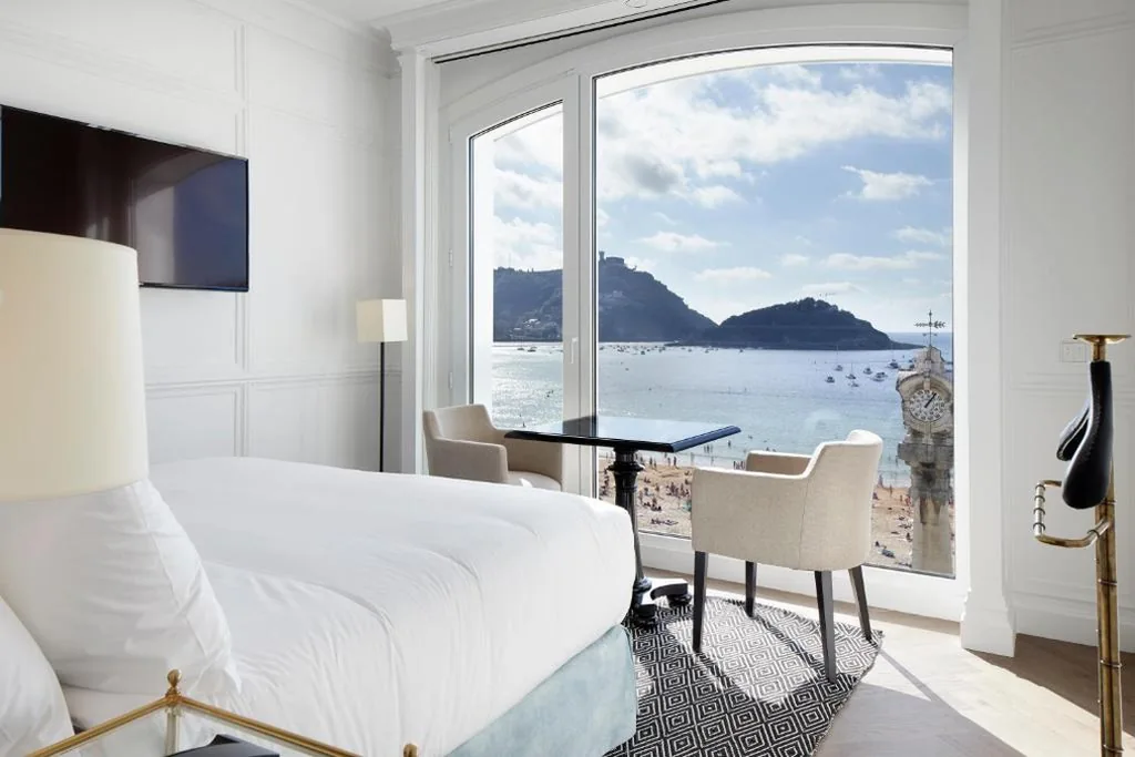 Habitación Doble con vistas panorámicas al mar — Hotel Villa Favorita - Adults Only