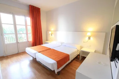 Hotel Villa Garbí — foto 2