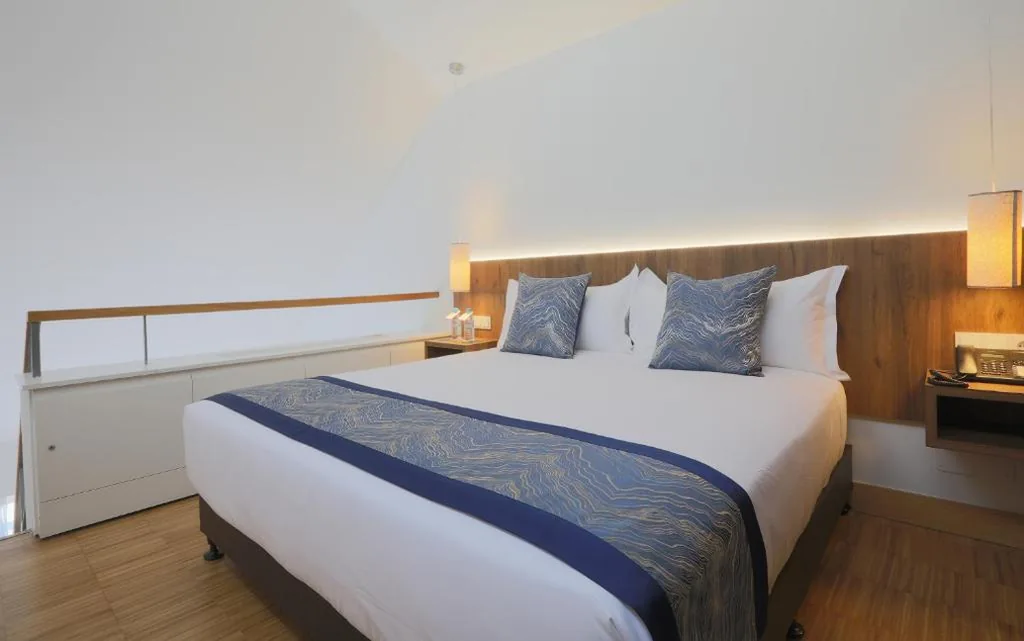 Habitación Familiar — Hotel Villa Odon