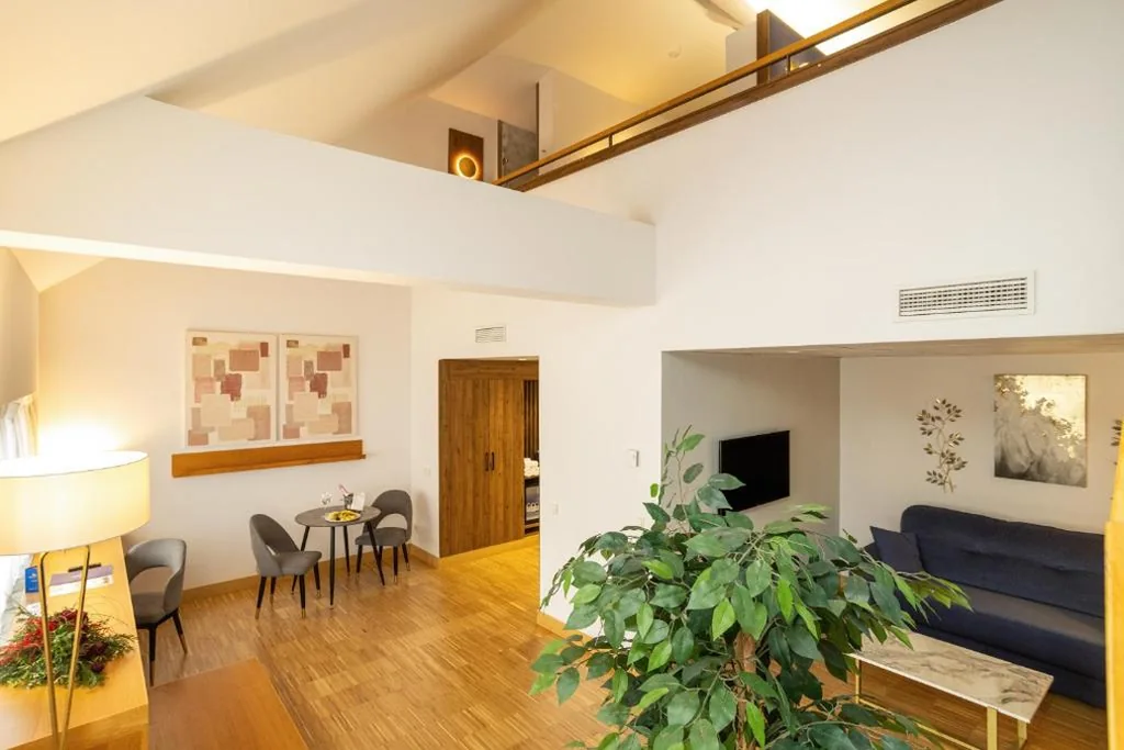 Suite — Hotel Villa Odon