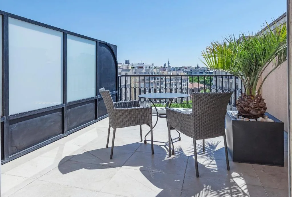Camera duplex — Hotel Villa Real, a member of Preferred Hotels & Resorts