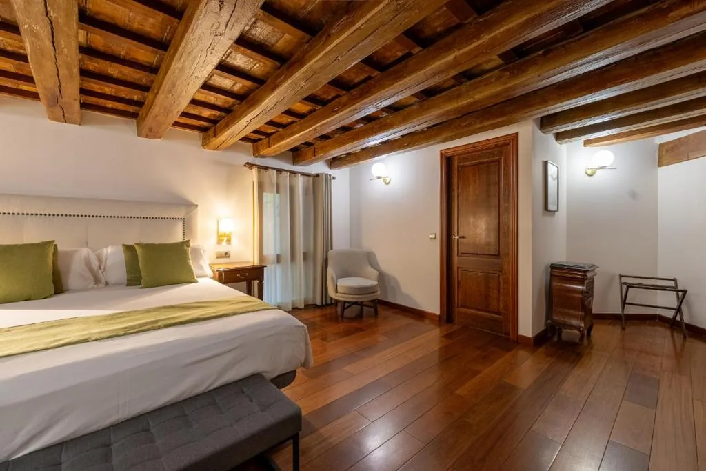 Habitación Doble con bañera — Hotel Villa Retiro