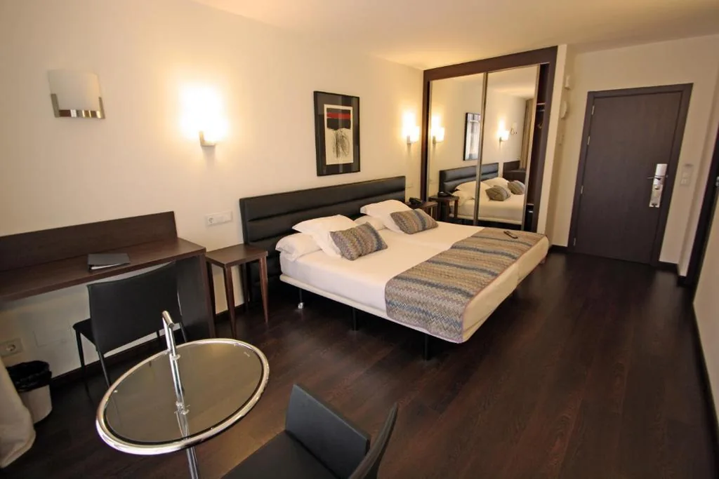 Doppelzimmer – Erdgeschoss — Hotel Villa Rosario II, Edificio Moderno
