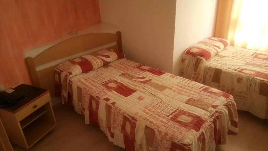 Habitación Individual adaptada para personas con movilidad reducida — Hotel Vilobi