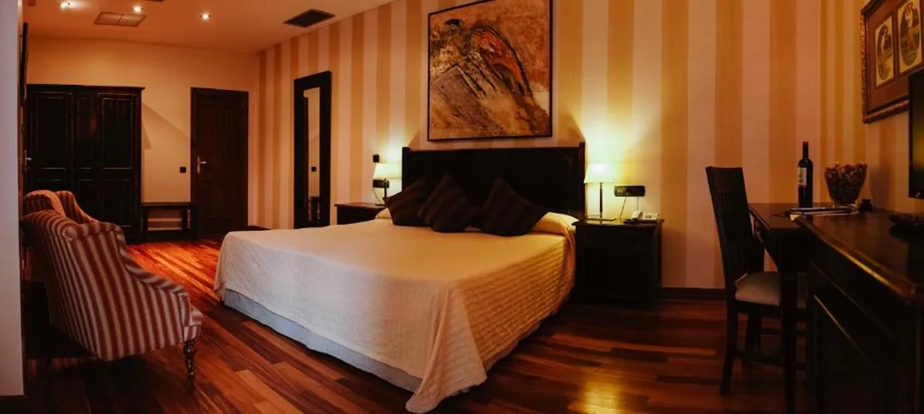 ワイナリーパッケージ付きダブルルーム－ベッド1台または2台 — Hotel Vinícola Real-200 Monges