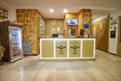 Hotel Virgen de los Reyes — foto 3